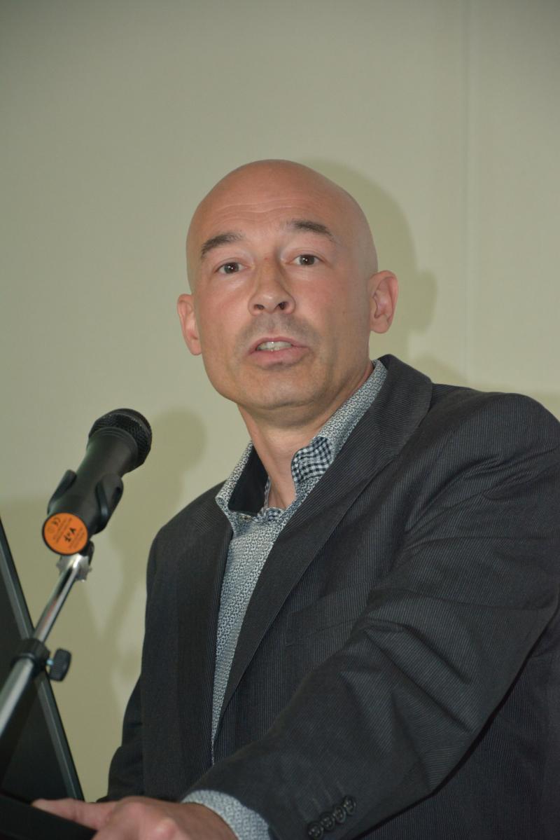 Maarten Trybou insiste sur la cohérence dont doit faire preuve le Comité : « Tous les dossiers doivent être traités de la même manière ! ».